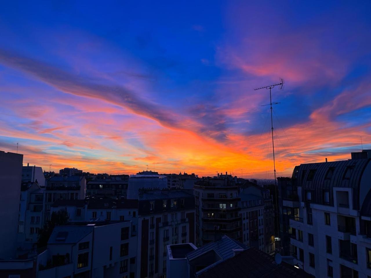 Paris Buttes Chaumont - Free Parking Apartman Kültér fotó